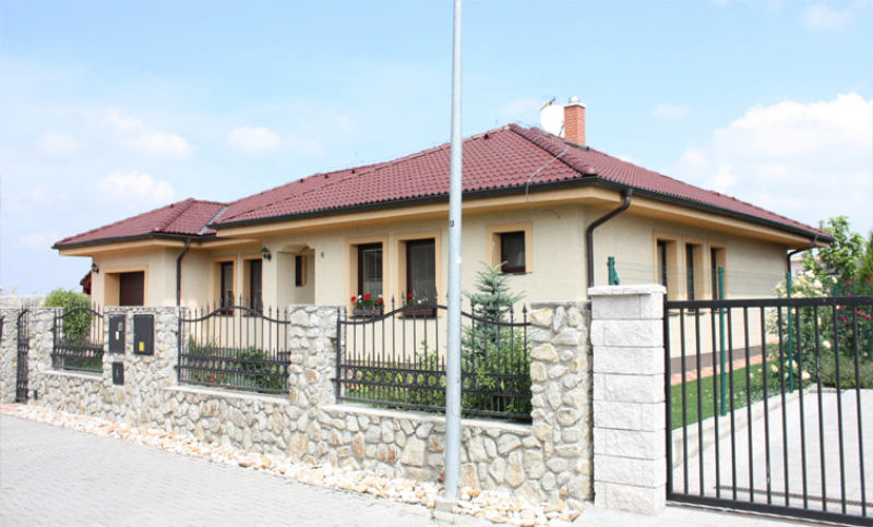 Opál 84/90 - projekt nízkoenergetického rodinného domu