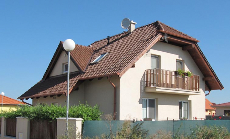 Topás 80/140 - projekt nízkoenergetického rodinného domu